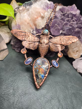 Load image into Gallery viewer, REAL Cicada w Labradorite, Citrine &amp; Blue Kyanite