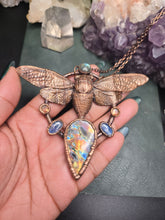 Load image into Gallery viewer, REAL Cicada w Labradorite, Citrine &amp; Blue Kyanite
