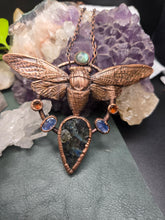 Load image into Gallery viewer, REAL Cicada w Labradorite, Citrine &amp; Blue Kyanite