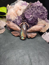 Load image into Gallery viewer, Labradorite Cicada Wings