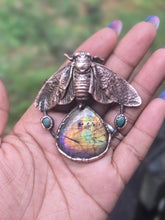 Load image into Gallery viewer, REAL Cicada w Sunset Labradorite &amp; Malachite