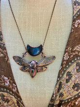 Load image into Gallery viewer, Real Cicada w Blue Labradorites