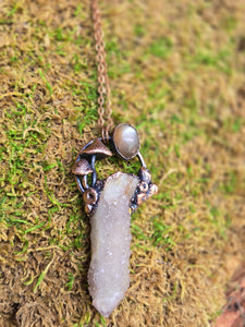 Mushroom Spirit Quartz w Grey Moonstone