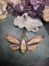 Load image into Gallery viewer, Labradorite Cicada Wings