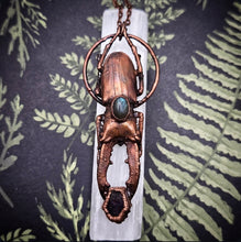Load image into Gallery viewer, Real Stag Beetle w Labradorite &amp; Super 7
