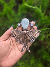 Load image into Gallery viewer, REAL Luna Moth with Rainbow Moonstone