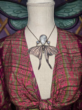 Load image into Gallery viewer, Real Luna Moth w Rainbow Moonstone