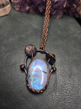 Load image into Gallery viewer, Moonstone Mushroom