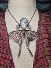 Load image into Gallery viewer, Real Luna Moth w Rainbow Moonstone