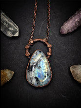 Load image into Gallery viewer, Moonstone &amp; Herkimer Diamond