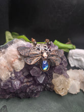 Load image into Gallery viewer, REAL Cicada w Labradorite &amp; Piertersite Chain
