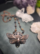 Load image into Gallery viewer, REAL Cicada w Labradorite &amp; Piertersite Chain
