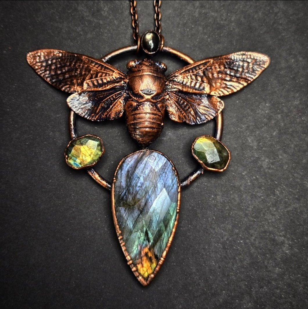 Real Cicada w Triple Labradorite & Golden Sheen Obsidian